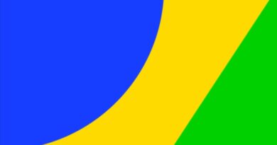 Polícia Federal determina retorno imediato de Eduardo Bolsonaro a cargo de escrivão