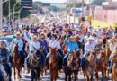 Shows, exposição de animais de raça, leilões e palestras: cavalgada abre a 78ª Exposição Agropecuária de Goiás