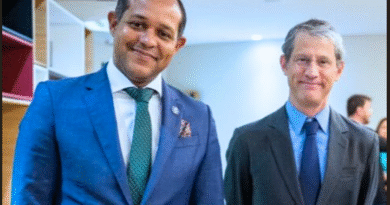 Clube Direito&Literatura da OAB estreia em Goiás com presença do advogado José Roberto de Castro Neves e debate sobre o livro “Que é ser advogado?”