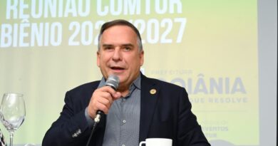 Solenidade do Conselho Municipal de Turismo empossa novos membros e discute temas sobre o turismo goiano