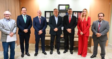 Prefeito Sandro Mabel assina convênio com TJ-GO para cobrança de créditos municipais e cooperação no Programa Pai Presente